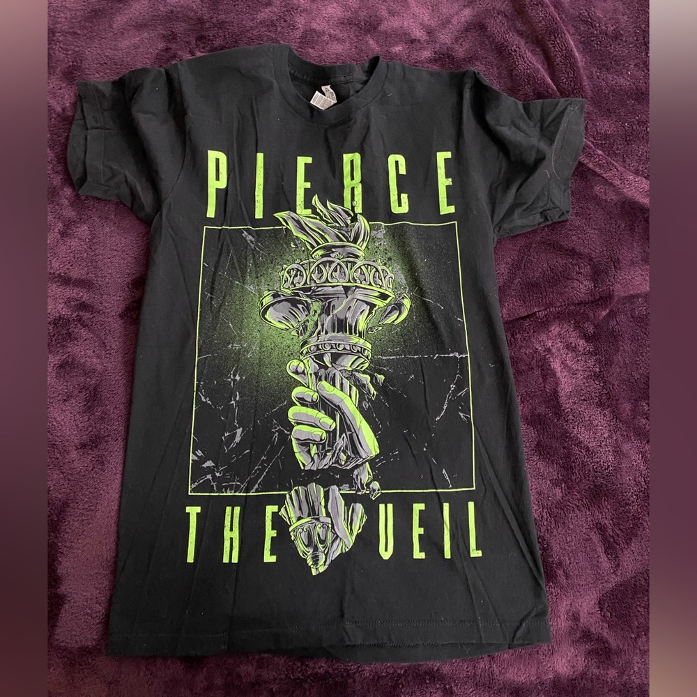Pierce The Veil 2017 Tour Shirt Small